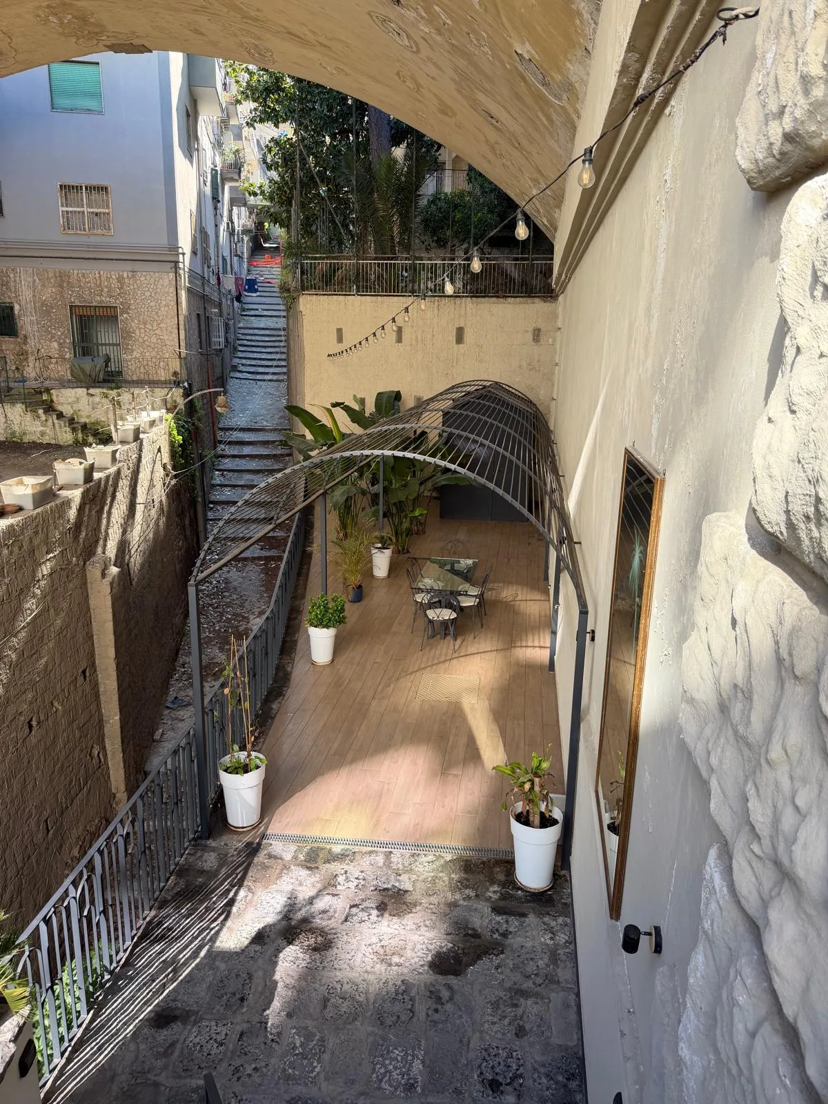Camera Tripla — area esterna